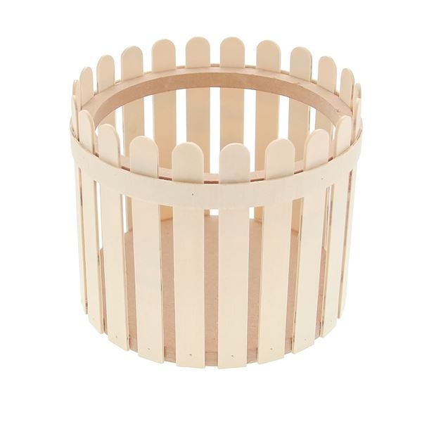 "Hekwerk" autour du récipient élevé de naturel