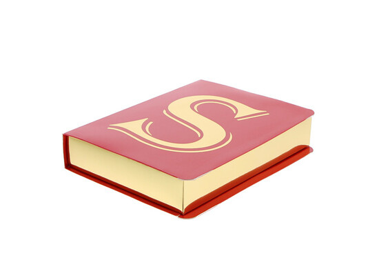 Kartonnen boek van de Sint  "S"