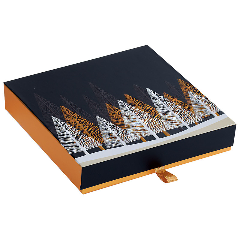 Épicéa moliere aimantee black