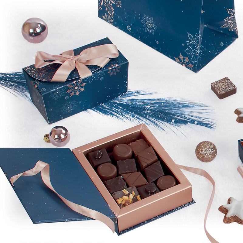 Joyau Royal booklet with ribbon