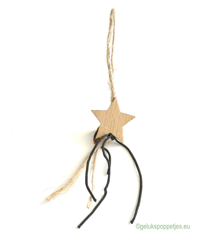 Lucky star and tree in natural with black and linen string