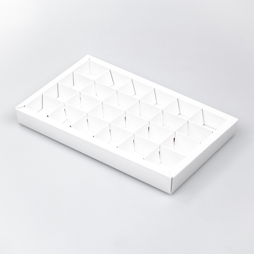 Weiß Quadrat Klarsichtschachtel für 24 Pralinen - 240*140*25 mm - 50 Stück
