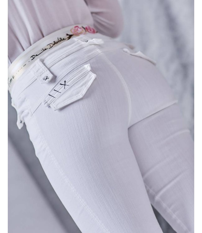 Elisa Cavaletti Jean blanc