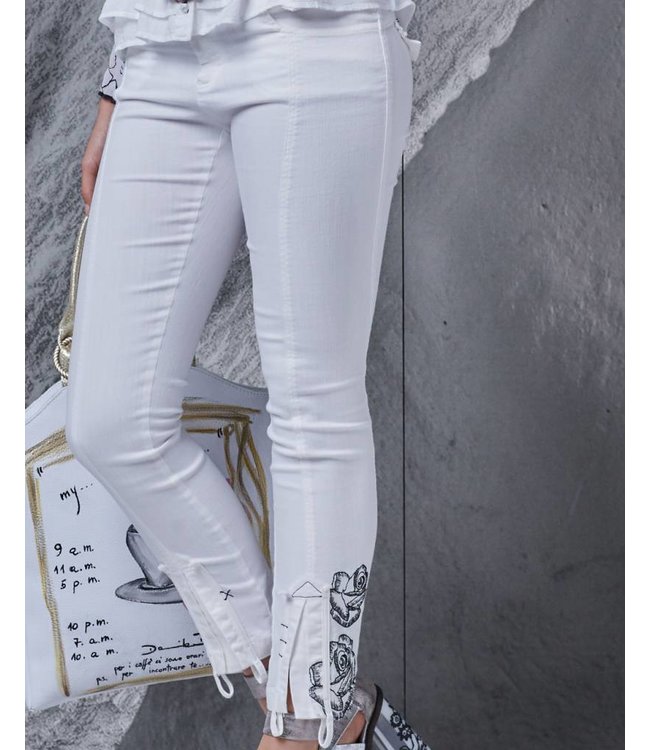 Elisa Cavaletti Jean blanc