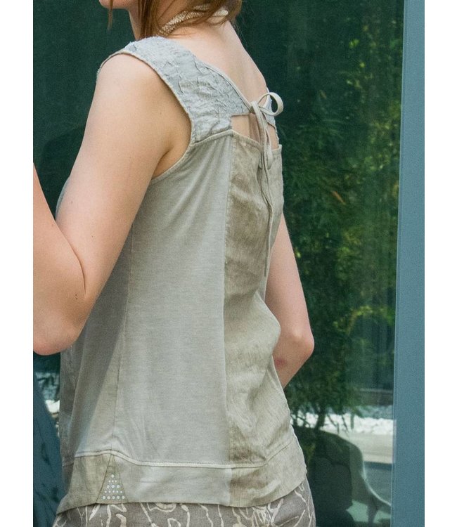 Elisa Cavaletti Haut Terra