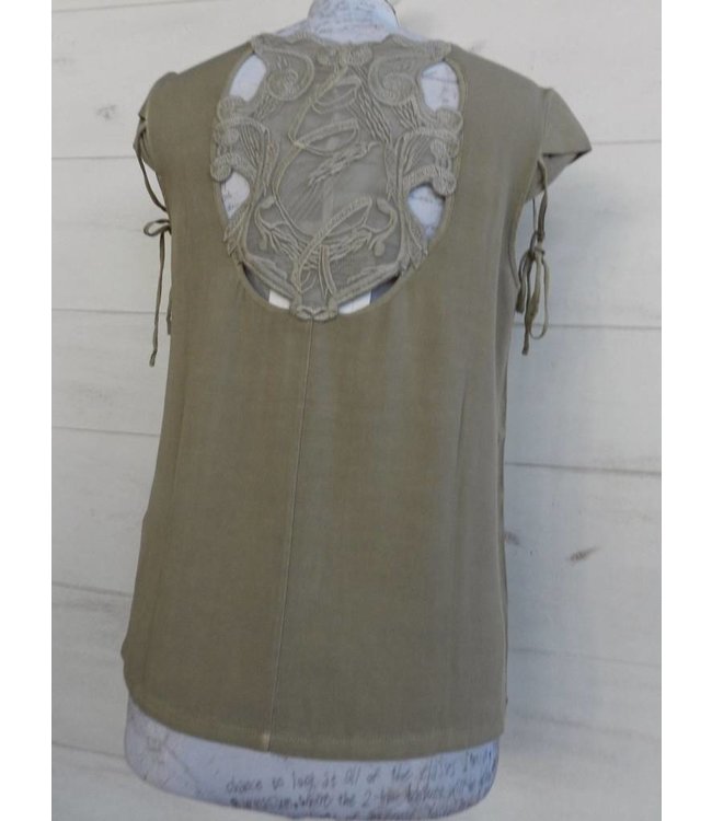 Elisa Cavaletti Haut Terra