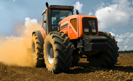 LED koplampen voor tractoren en landbouwmachines: waar moet u op letten?