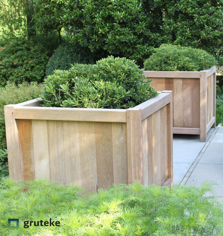 Valencia 100x100x95 cm houten bloembak Valencia 100x100x95 cm houten bloembak
