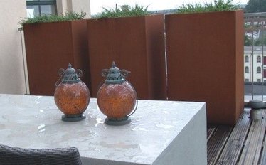 Cortenstaal bloembakken