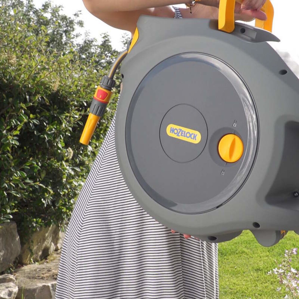 Hozelock Auto Reel 20 m zelfoprollende muurhaspel Hozelock Auto Reel 20 m zelfoprollende muurhaspel