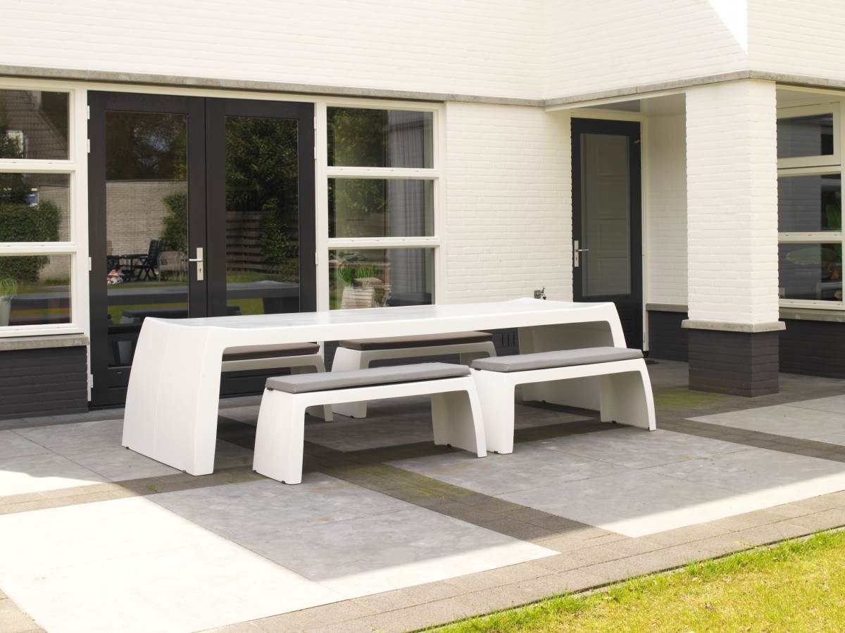 Nieuw! One to Sit indoor & outdoor furniture Nieuw! One to Sit indoor & outdoor furniture