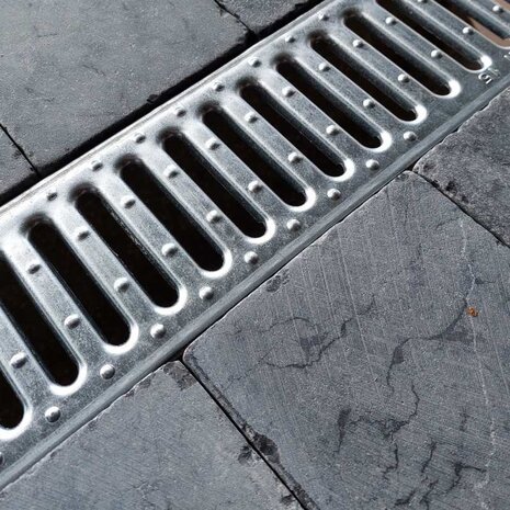 Anrin lijngoot SELF-100, 100 cm, gegalvaniseerd sleufrooster met uitloop