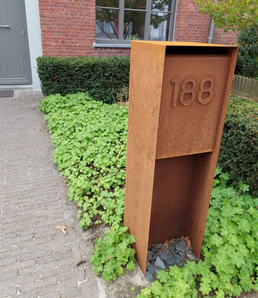 Flyn cortenstaal brievenbus Flyn cortenstaal brievenbus