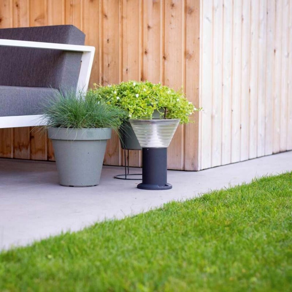 Iplux ROME 30 cm Solar staande tuinlamp Iplux ROME 30 cm Solar staande tuinlamp