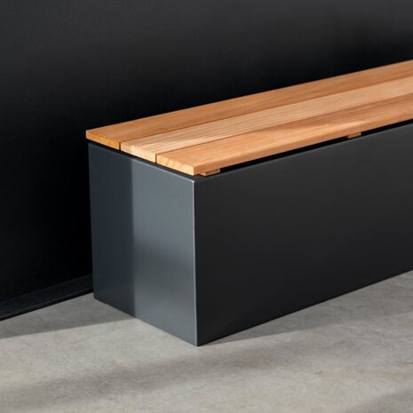 Sokkel aluminium 150x40x43 cm + zitting Sokkel aluminium 150x40x43 cm + zitting