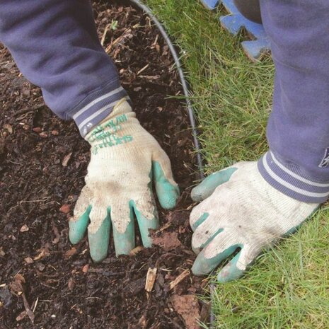 Bera B-Edge Pro XL 20 cm kunststof borderrand , lengte 15 m. Bera B-Edge Pro XL 20 cm kunststof borderrand , lengte 15 m.