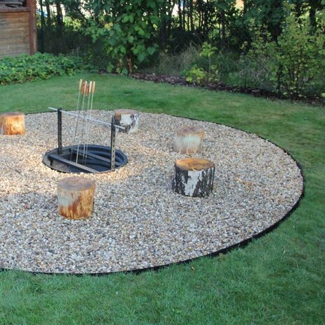 Bera B-Edge Pro XL 20 cm kunststof borderrand , lengte 15 m. Bera B-Edge Pro XL 20 cm kunststof borderrand , lengte 15 m.