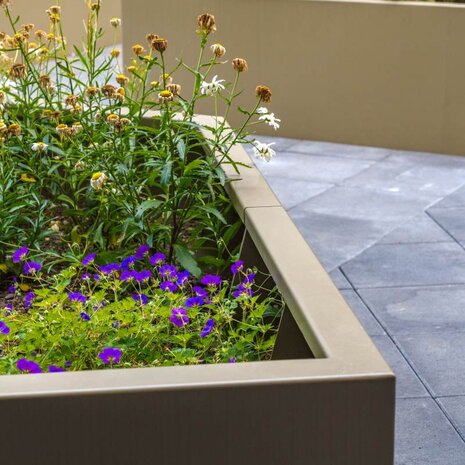 Keerwand aluminium 50 x 50  x 20 cm buitenhoek