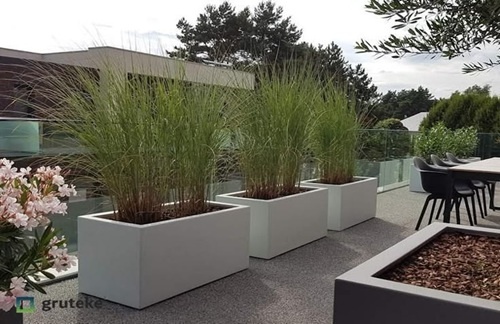 richt uw dakterras in fraaie bloembakken
