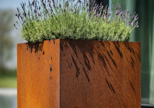 Cortenstaal plantenbakken