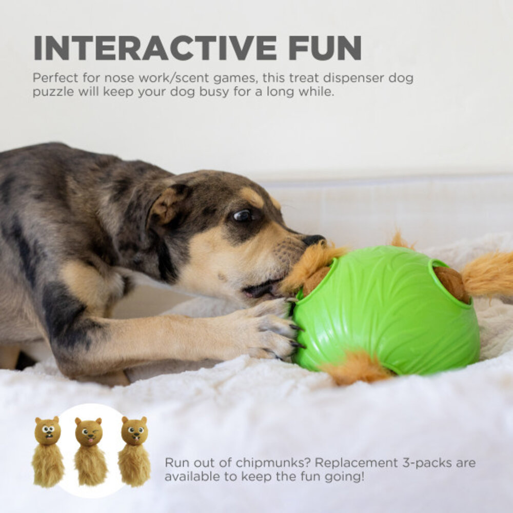 Nina Ottosson Dog Snuffle N' Treat Ball behendigheid spel. Nina Ottosson Dog Snuffle N' Treat Ball behendigheid spel.