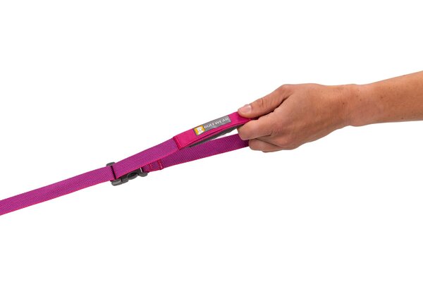 RUFFWEAR Flagline Leash, een degelijke lichtgewicht lijn met verstelbaar handsvat.