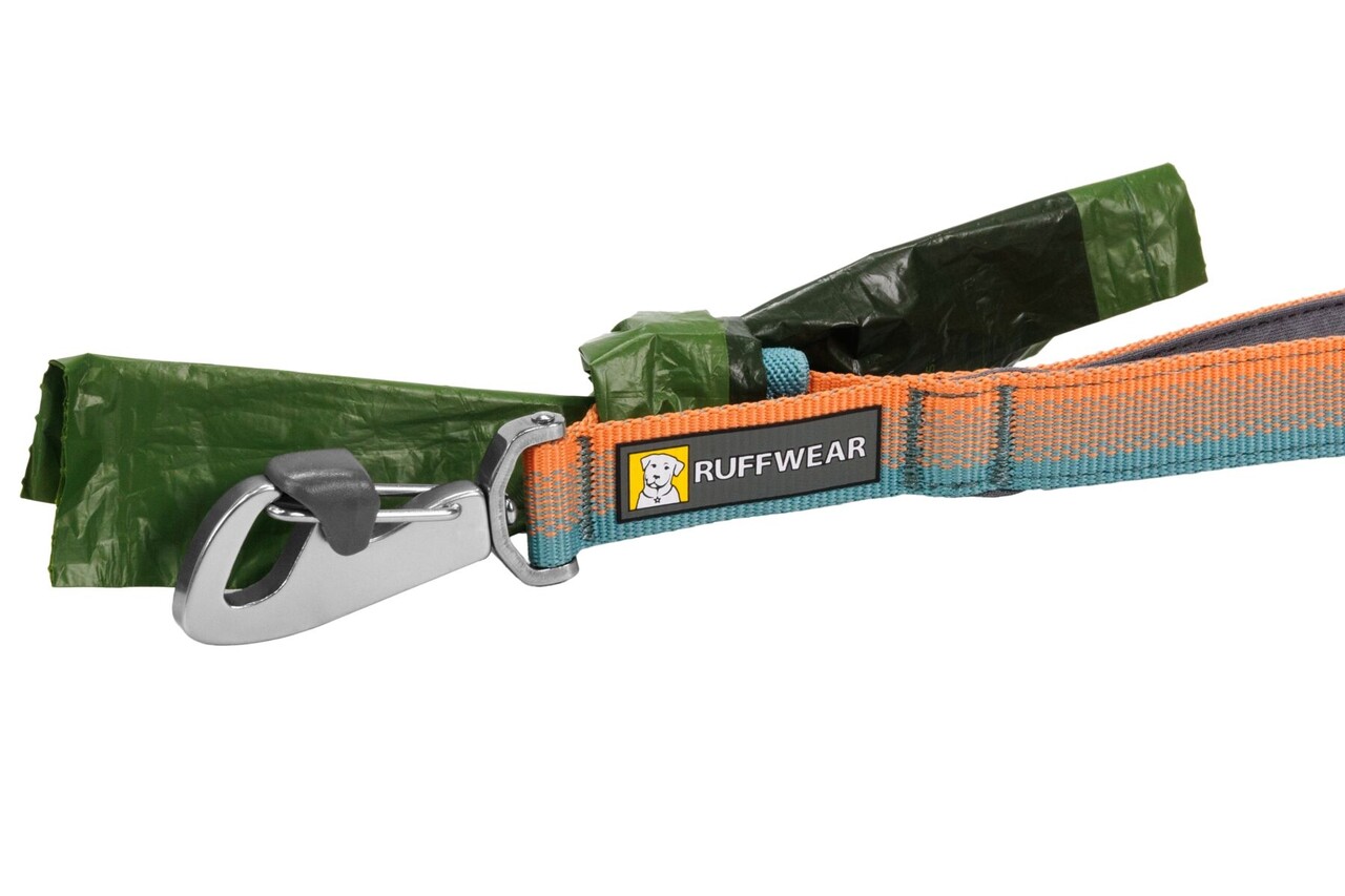 RUFFWEAR Front Range Short Leash, hou de hond kortbij met deze riem.