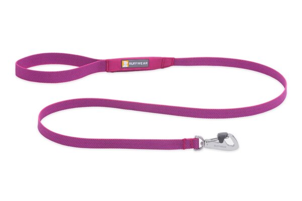 RUFFWEAR Hi & Light Leash is een degelijke en lichtgewicht riem RUFFWEAR Hi & Light Leash is een degelijke en lichtgewicht riem
