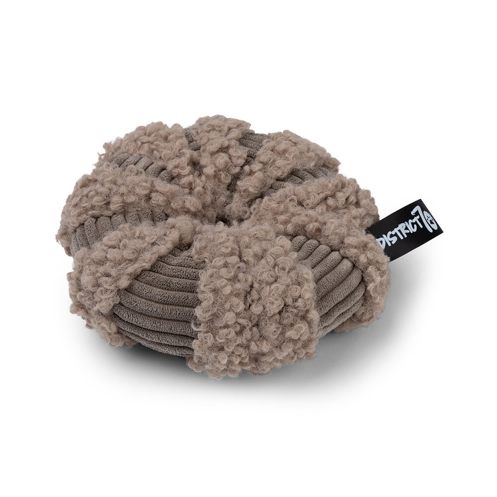 District 70 Daisy snuffelspeeltje District 70 Daisy snuffelspeeltje