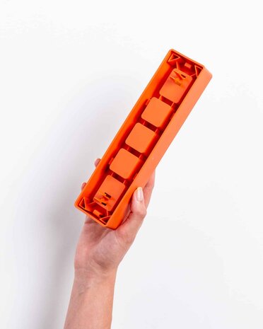 Pawzler Zhu level 1 is een interactieve hondenpuzzel(element) voor puppy's en honden die nog niet bekend zijn met puzzelspeeltjes. Pawzler Zhu level 1 is een interactieve hondenpuzzel(element) voor puppy's en honden die nog niet bekend zijn met puzzelspeeltjes.