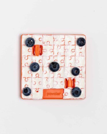 Pawzler Terra level 1 is een likmat die bevestigt kan worden op de Pawzler Base. Pawzler Terra level 1 is een likmat die bevestigt kan worden op de Pawzler Base.