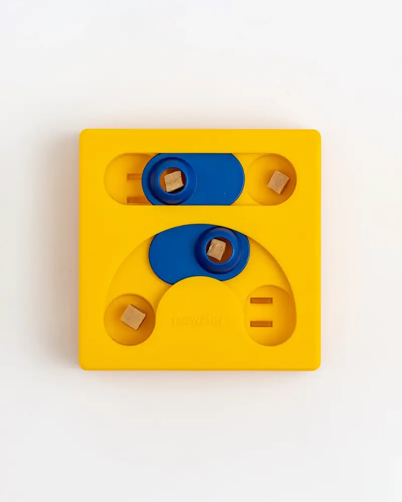 Pawzler Kaya level 2 is een interactieve hondenpuzzel(element) voor honden die klaar zijn om hun puzzelvaardigheden naar een hoger niveau te tillen. Pawzler Kaya level 2 is een interactieve hondenpuzzel(element) voor honden die klaar zijn om hun puzzelvaardigheden naar een hoger niveau te tillen.