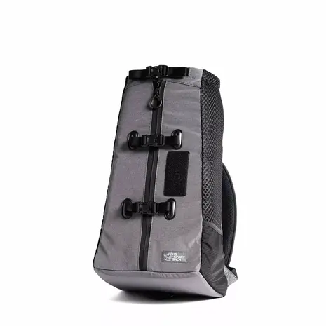 K9 Sport Sack Air Magnet Gray het nieuwste instapmodel binnen het assortiment van K9 Sport Sack en vervangt zowel de AIR2 als de Trainer. K9 Sport Sack Air Magnet Gray het nieuwste instapmodel binnen het assortiment van K9 Sport Sack en vervangt zowel de AIR2 als de Trainer.