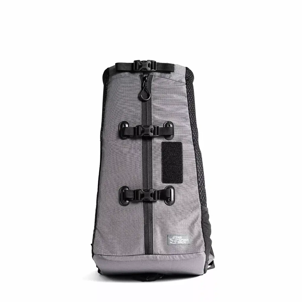 K9 Sport Sack Air Magnet Gray het nieuwste instapmodel binnen het assortiment van K9 Sport Sack en vervangt zowel de AIR2 als de Trainer. K9 Sport Sack Air Magnet Gray het nieuwste instapmodel binnen het assortiment van K9 Sport Sack en vervangt zowel de AIR2 als de Trainer.