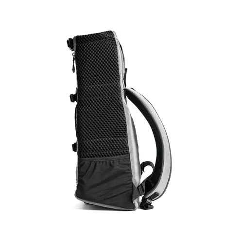 K9 Sport Sack Air Magnet Gray het nieuwste instapmodel binnen het assortiment van K9 Sport Sack en vervangt zowel de AIR2 als de Trainer.