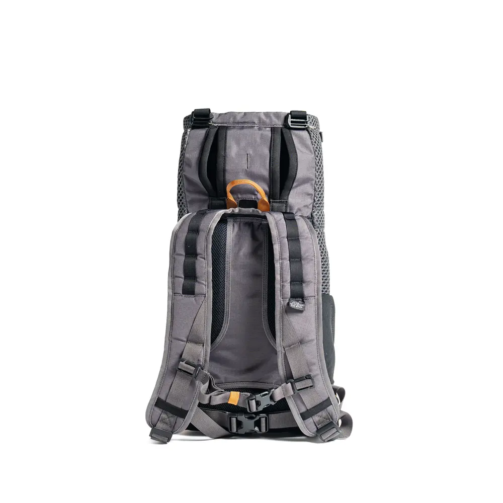 K9 Sport Sack Kompanion Magnet Gray het nieuwe premium model binnen het assortiment van K9 Sport Sack en vervangt de PLUS2.