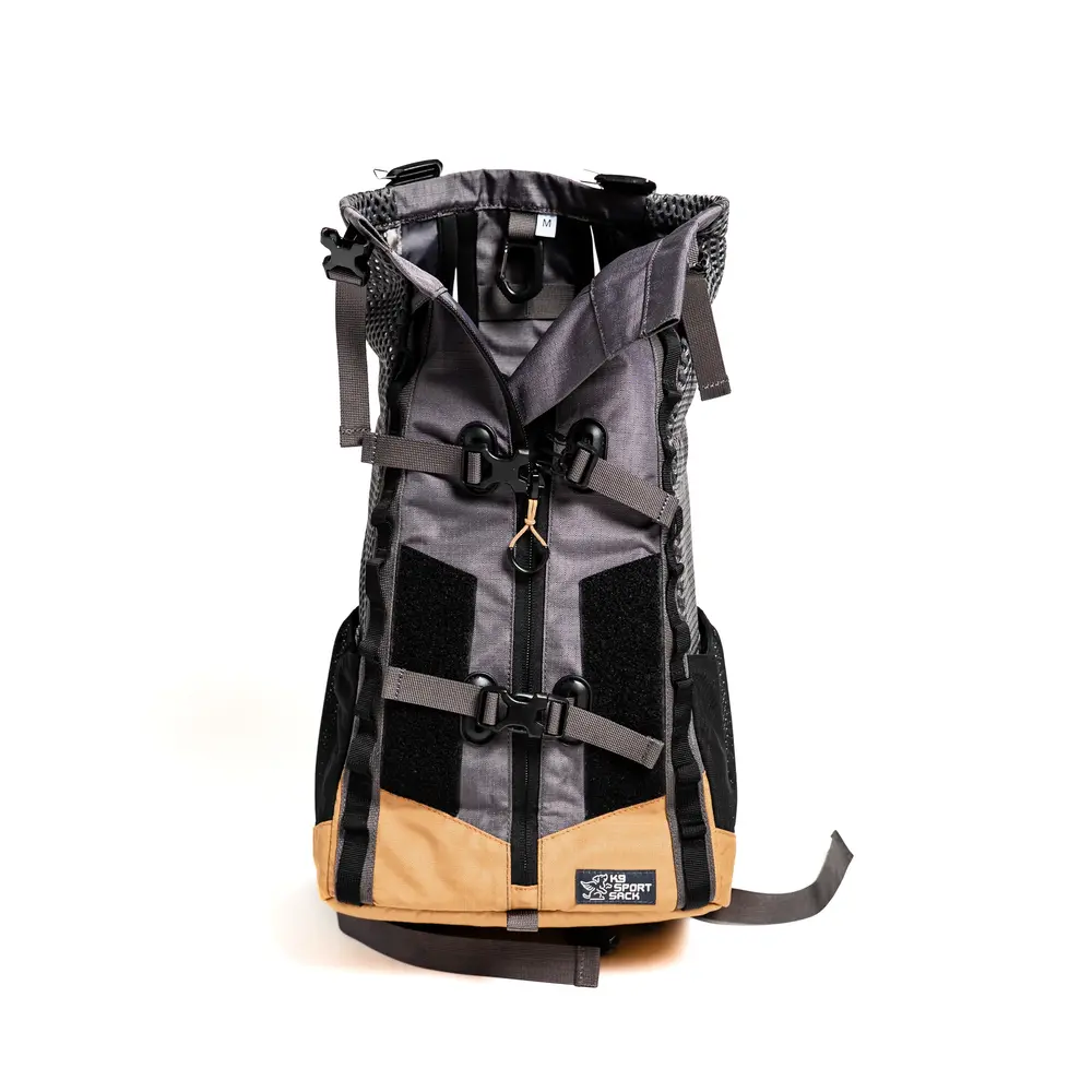K9 Sport Sack Kompanion Magnet Gray het nieuwe premium model binnen het assortiment van K9 Sport Sack en vervangt de PLUS2.