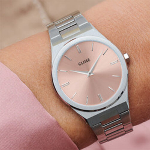 CLUSE Uhren Austellungsstücke