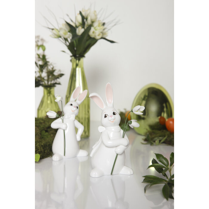Goebel Porzellanmanufaktur Goebel weißer Osterhase "First Flowers"