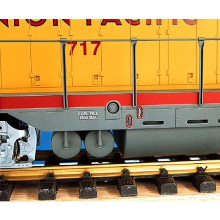 USA TRAINS GP 9 Santa Fe rot/silber