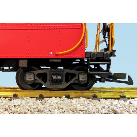 USA TRAINS Center Cupola Caboose Chessie