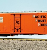 USA TRAINS 50 ft. Mech. Refrigerator Car Pacific Fruit Express - SPFE