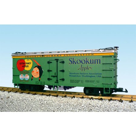 USA TRAINS Reefer Skookum Apples