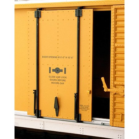 USA TRAINS 50 ft. Boxcar Great Northern