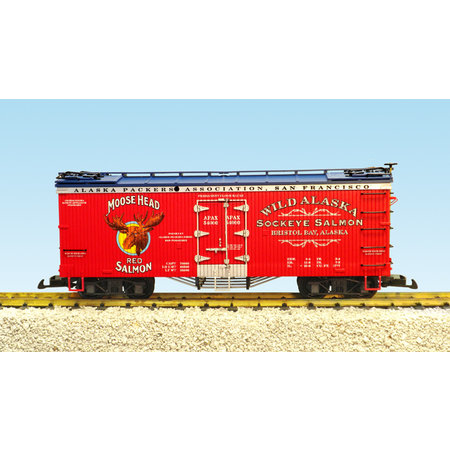 USA TRAINS Reefer Moose Head Red Salmon
