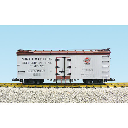 USA TRAINS Reefer North Western #18200