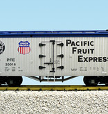 USA TRAINS Reefer PFE SP/UP #20013