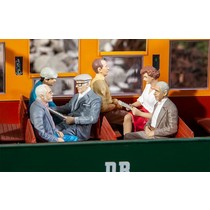 6 sitzende Waggon-Reisende III