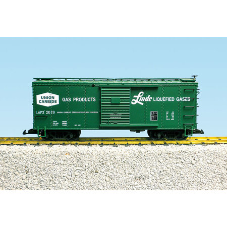 USA TRAINS Steel Box Car Union Carbide/Linde Gases #2019
