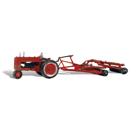 Woodland Scenics Spur H0 Traktor mit Scheibenpflug